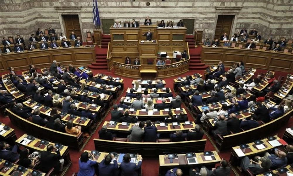 Κορονοϊός: Έχτισε τοίχος ανοσίας η Βουλή....αλλά μόνο αυτή!